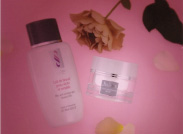 �|�[����V�F���[ �V���z�̃n�[�u���ϕi �C���[�W