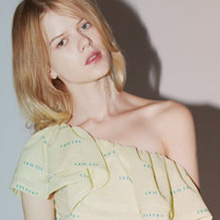 No.6 Dress 12,810yen / Shoes 9,870yen