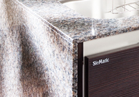 3.二つの仕様から選べる天板